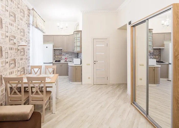 Apartman Leogrand On Udatnogo 4 *